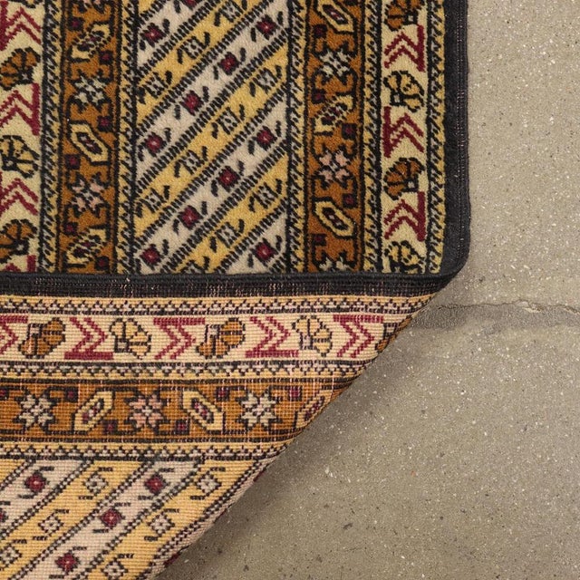 Shirvan Rug in Wool For Sale - Image 4 of 8