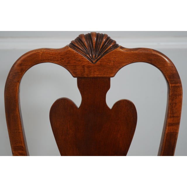 1980s Set of 6 Cherry Queen Anne Dining Room Chairs For Sale - Image 5 of 18