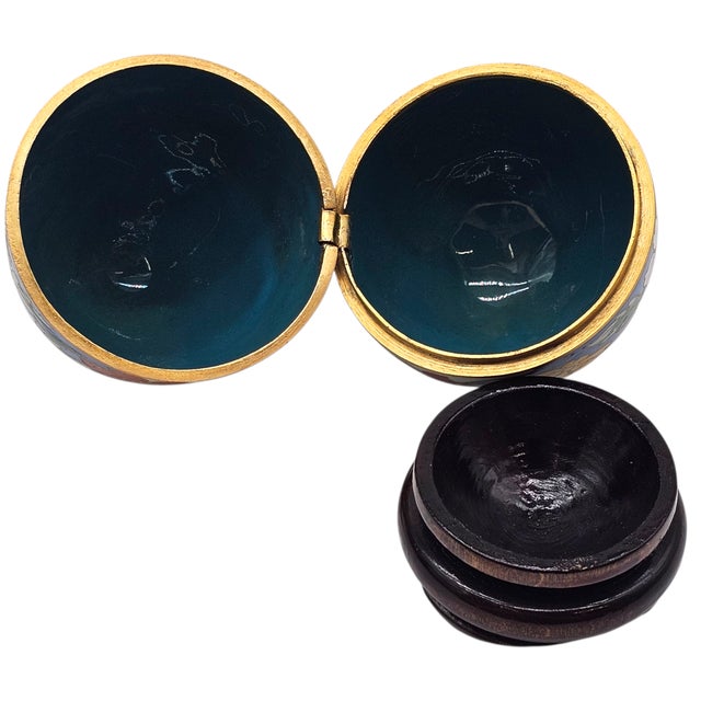 Vintage Chinese Cloisonné Enamel Egg Box Floral Design on Stand Smithsonian Collection For Sale In San Francisco - Image 6 of 7