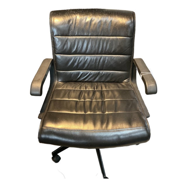1997 Richard Sapper for Knoll Executive Desk Chair For Sale