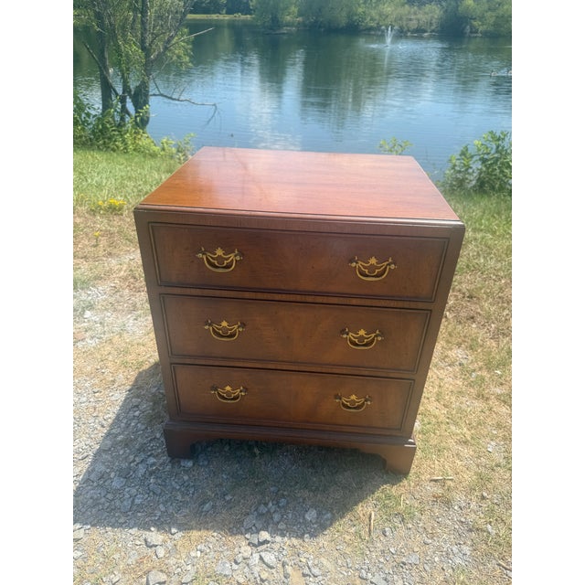 Henredon 18th Century Portfolio Solid Mahogany Three Drawer Chairside Chest / Nightstand For Sale - Image 10 of 11