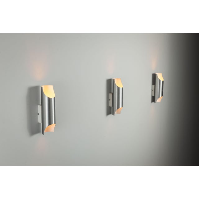 Mid-Century Modern Cylindrical Aluminium Wall Lamps, 1970s, Set of 3 For Sale - Image 3 of 15