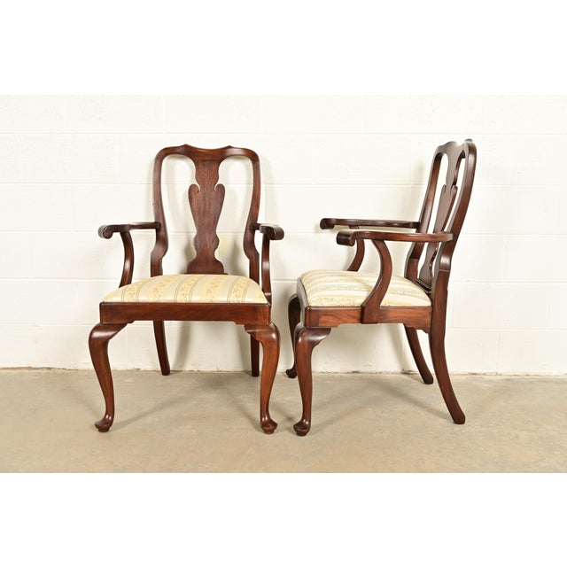 Henkel Harris Queen Anne Solid Mahogany Dining Chairs, Set of Eight For Sale - Image 12 of 16