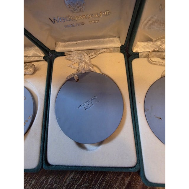 Three Vintage Wedgwood Christmas Ornaments For Sale In San Antonio - Image 6 of 9