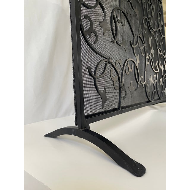 Vintage Botanical Ivy Scroll Design Blackened Steel Fireplace Screen For Sale In Jacksonville, FL - Image 6 of 11