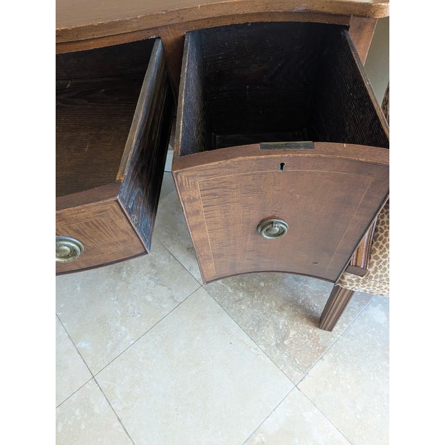 Hepplewhite Authentic Late 18th-Century Period Federal Mahogany Bowfront Sideboard For Sale - Image 3 of 16