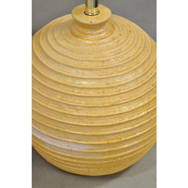 Vintage Mid Century Modern Lacquered Fiberglass Round Beehive Table Lamps - Pair For Sale In Philadelphia - Image 6 of 12