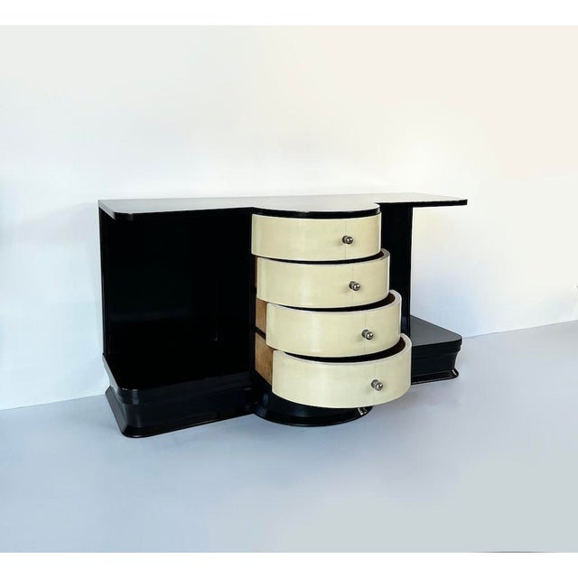 Vintage Art Deco Chest of Drawers with Curved Drawers, 1930s For Sale - Image 4 of 9