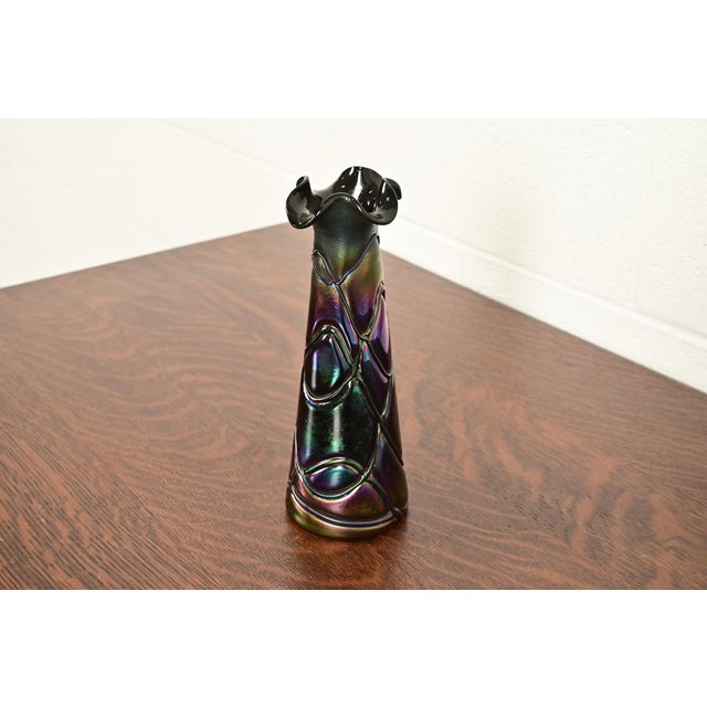 Kralik Glassworks Pallme-Konig & Habel Antique Austrian Threaded Iridescent Art Glass Vase, Circa 1900 For Sale - Image 4 of 12