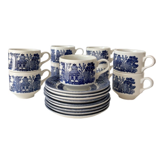 Late 20th Century Blue Willow Georgian Shape Tea Cups and Saucers by Churchill of England, 18 Pieces For Sale