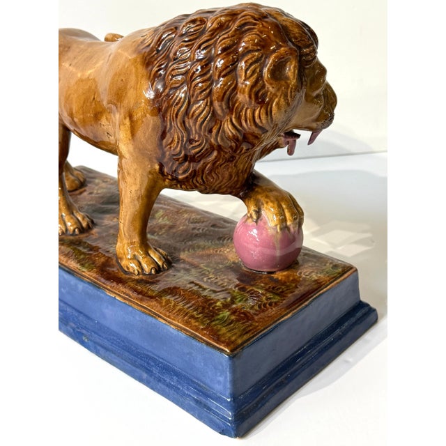Rare Pair of Ralph Wood Staffordshire Medici Lions in Pink and Blue Bases For Sale - Image 12 of 12