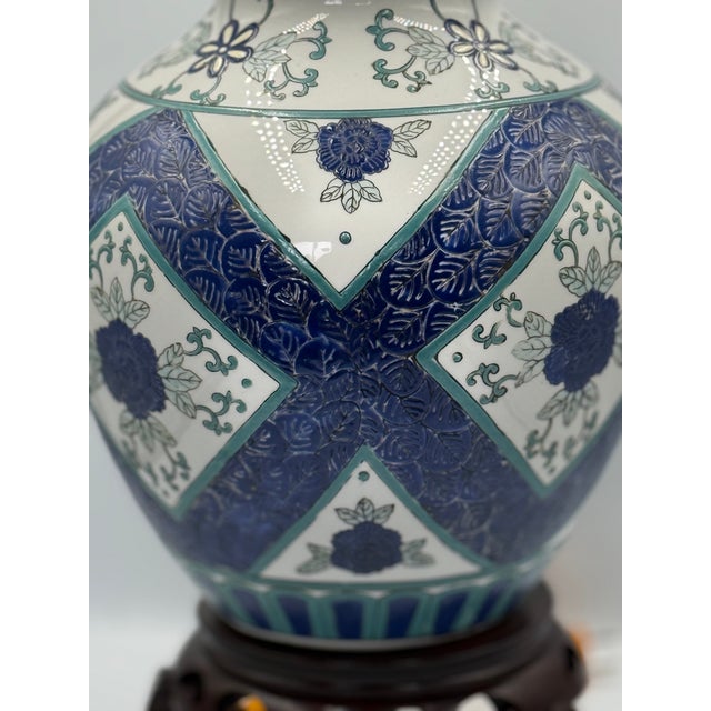 Royal Blue Vintage Blue & White Chinoiserie Ginger Jar Lamps With Custom Teal Linen Shades - a Pair For Sale - Image 8 of 11