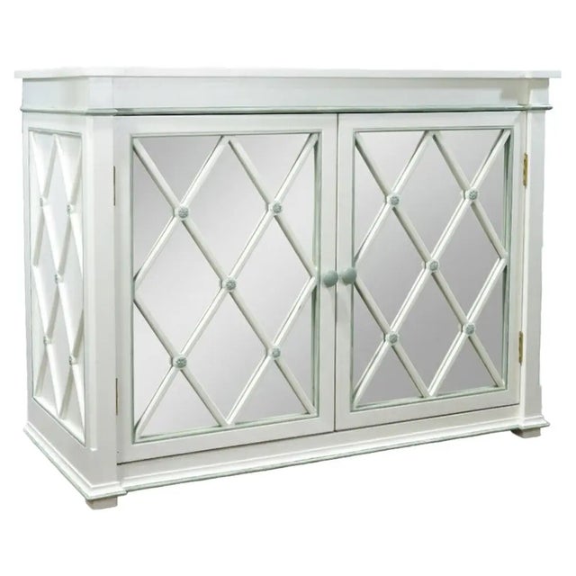 Hollywood Regency Vintage Elegant White Mirrored Buffet Sideboard With Diamond Lattice Detail For Sale - Image 3 of 17