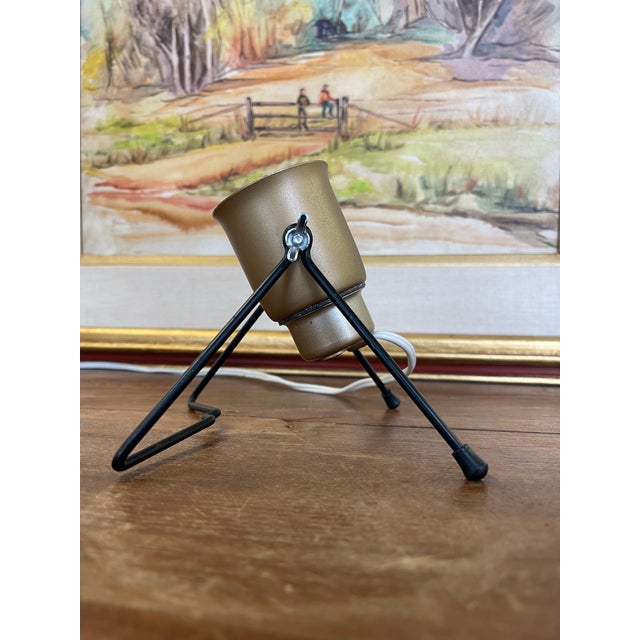 Vintage Mid-Century Modern Adjustable Tripod Table Lamp For Sale - Image 4 of 12