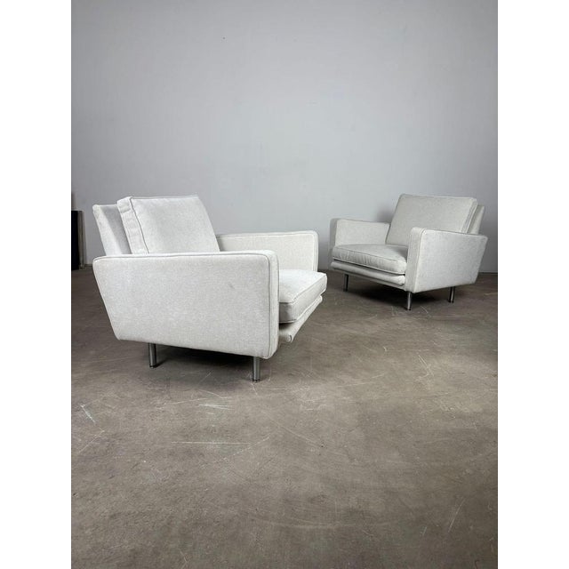 Pair of George Nelson Armchairs for Herman Miller - Fully Reupholstered Elegant pair of armchairs designed by George...