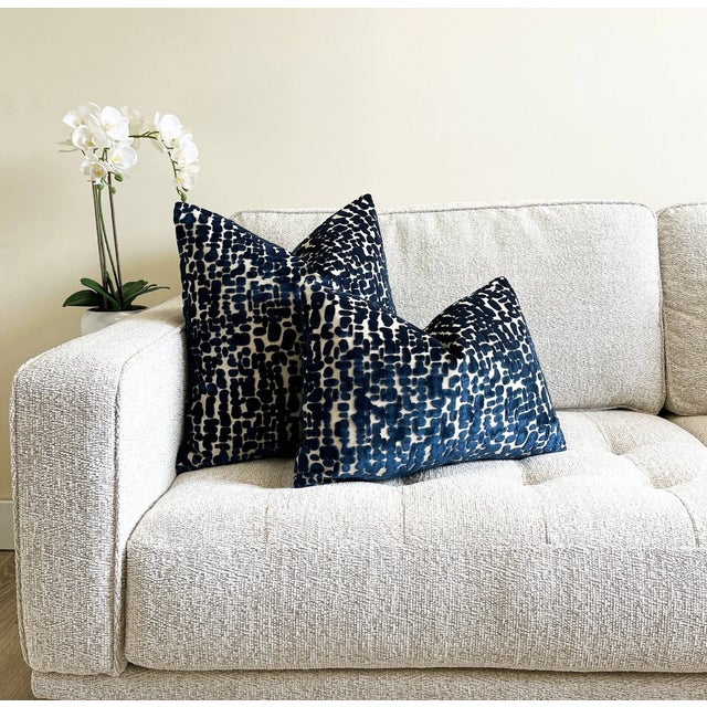 Navy Speckle Velvet Throw Pillow With Feather Down Insert For Sale In New York - Image 6 of 6