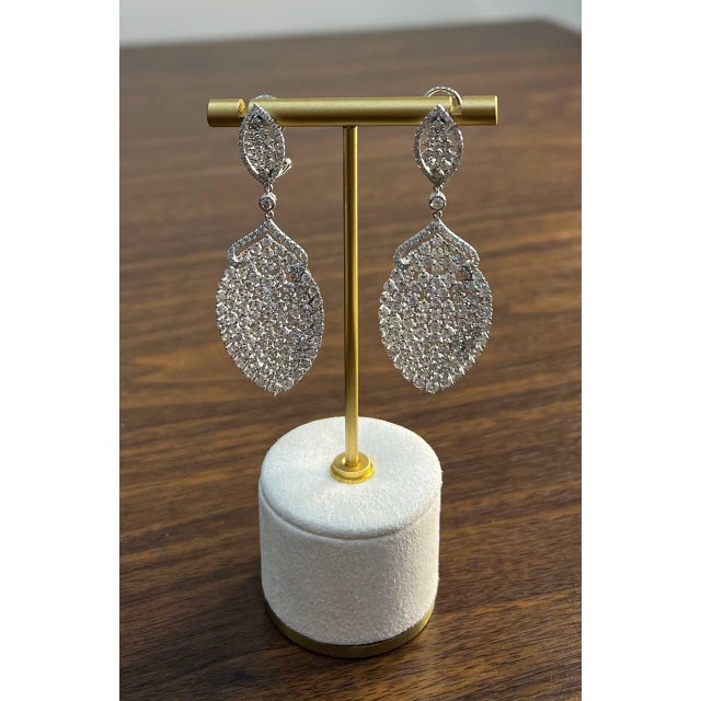 White Brilliant Cut Pave Diamond 18k White Gold Statement Drop Unique Earrings, A Pair For Sale - Image 9 of 12