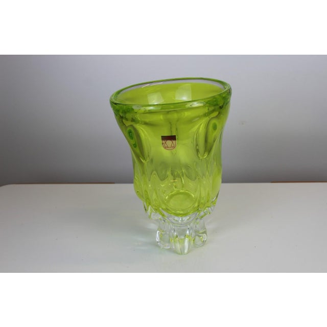 Light Green Ruby ​​Glass Vase, 1960s For Sale - Image 6 of 6