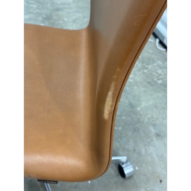 Mid-Century Modern 1990s Arne Jacobsen Oxford Classic High-Back Chair For Sale - Image 3 of 6