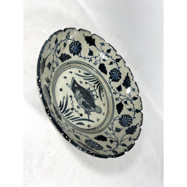 Antique White 'Ming Dynasty' Hand Painted Chinese Blue and White Ceramic Fish & Flower Bowl, Signed For Sale - Image 8 of 10