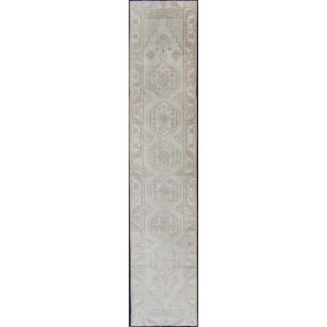Subdued Vintage Hand Knotted Turkish Oushak Runner With Medallions in Soft Cream For Sale - Image 12 of 12