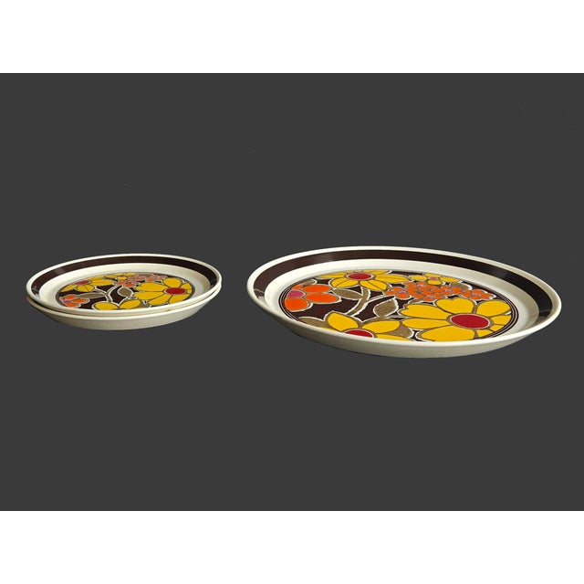 Mid-Century Modern 1970s Mikasa StudioKraft Plates in Esperanza 7919 Pattern, 3 Pieces For Sale - Image 3 of 13