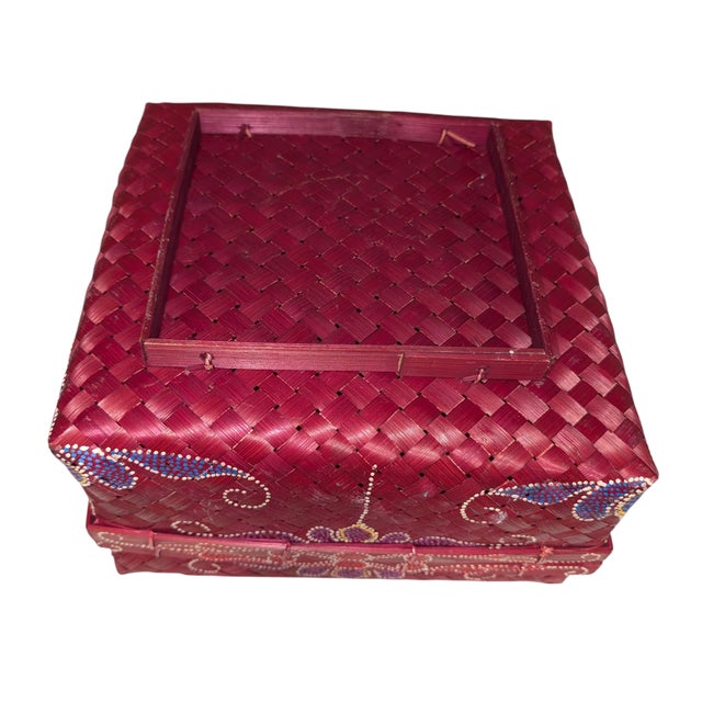 Vintage Hand-Woven Lidded Storage Basket – 11" X 11" – Excellent Condition For Sale In Boston - Image 6 of 7