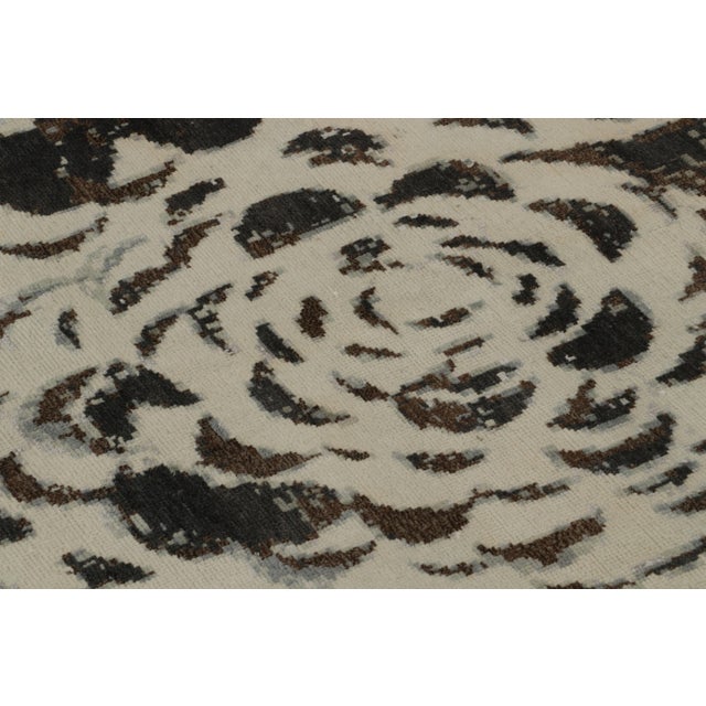 Textile Rug & Kilim’s Modern Art Deco Style Rug in White and Black Abstract Pattern $9,800 For Sale - Image 7 of 8