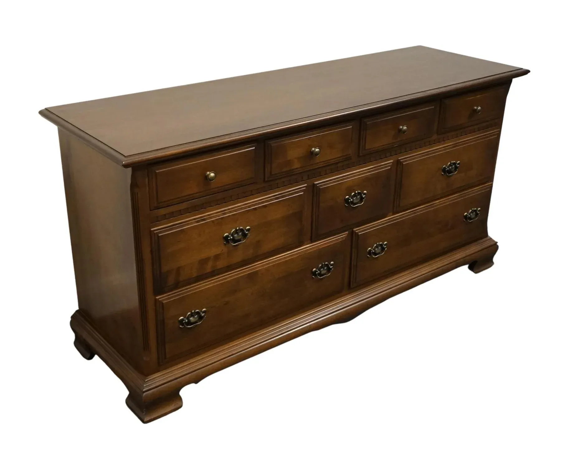 Ethan Allen Classic Manor 66
