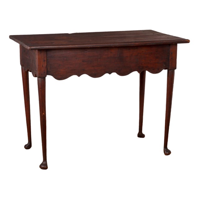 American Pine Scolloped Apron Side Table, 18th Century For Sale