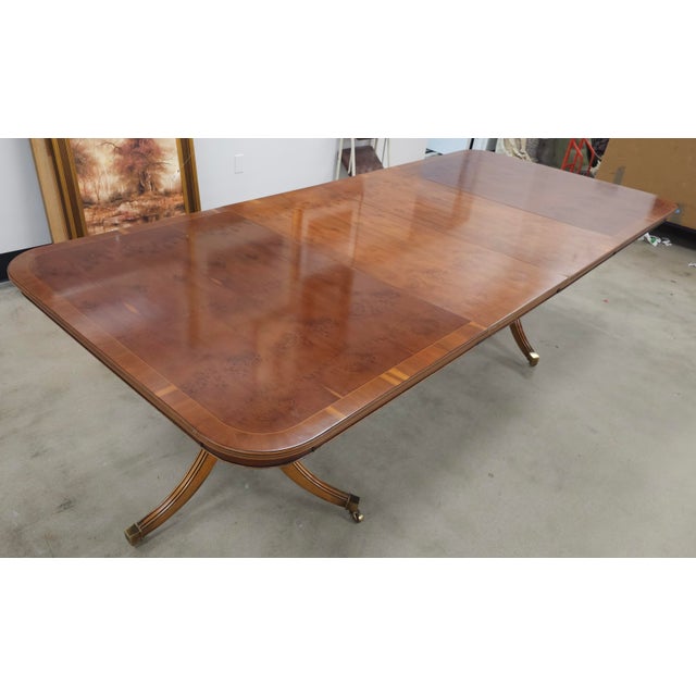 Traditional Yorkshire Georgian Style Yew Wood Banded Extension Dining Table For Sale - Image 3 of 17