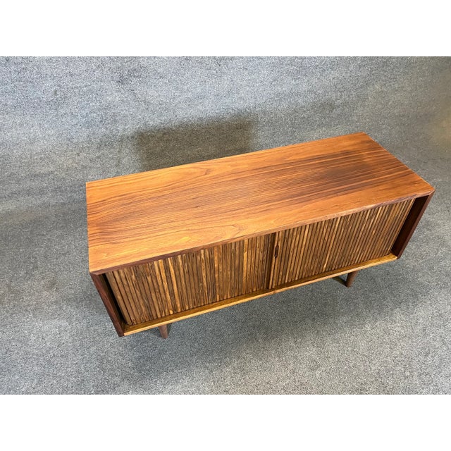 Milo Baughman 1960s Vintage Mid Century Tambour Record Cabinet/Credenza For Sale - Image 4 of 5