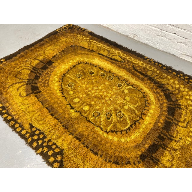Mid-Century Modern Vintage 1970’s Rya Rug – Mid Century Modern Mustard Yellow & Brown Shag Rug, C. 1970’s For Sale - Image 3 of 13