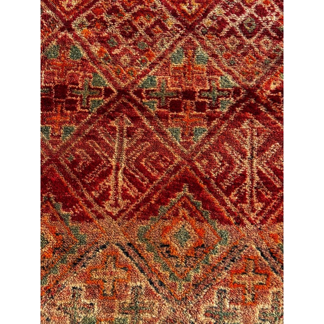 Tribal Vintage Moroccan Boujad Rug – Handmade Berber Wool Rug – Tribal Area Rug – Authentic Moroccan Carpet For Sale - Image 3 of 12