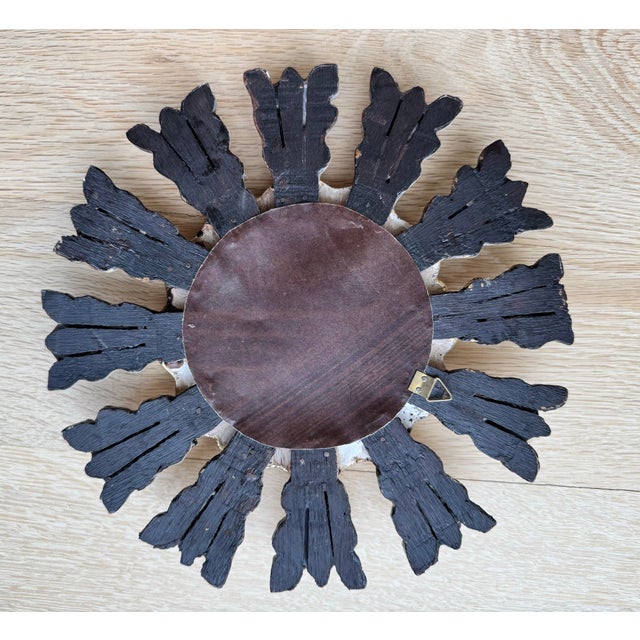 Gold Vintage Hand-Carved Peruvian Giltwood Sunburst Mirror Collection – Set of 5 | Designer Provenance For Sale - Image 8 of 10