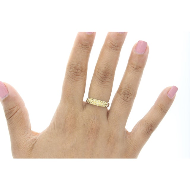 ♥ Product Summary ♥ Main Stone: Citrine Approx. Total Carat Weight: 1.00cttw Stone Cut: Round Number of Stones: 31 Band...