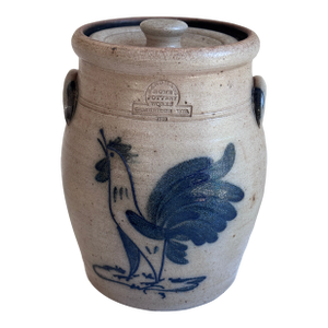 1986 Rowe Pottery Works Salt Glazed Stoneware Rooster Crock With Lid 11"