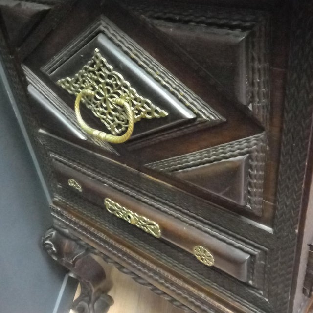 Brown Anglo Indian Colonial Campaign Chest, 1840s For Sale - Image 8 of 18