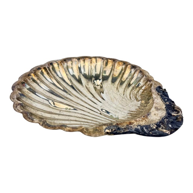 Vintage Fifth Avenue Silverplate Scallop Shell Centerpiece Bowl For Sale