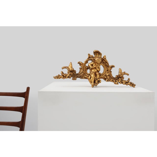 18th Century Louis XV Giltwood Ornament with Central Putto and C‑scrolls, 1800s For Sale - Image 12 of 12