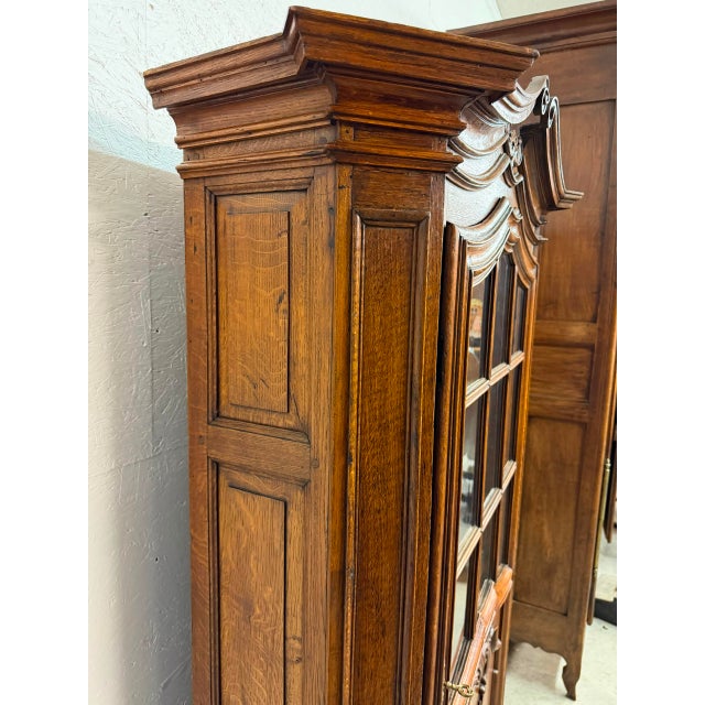 Late 19th Century Louis XV Style French Oak Bookcase With Glazed Glass Door, Circa 1860 For Sale - Image 14 of 18