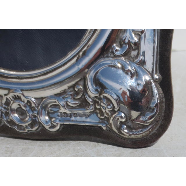 PJP Birmingham United Kingdom, date hallmarks. Sterling Silver in an Edwardian revival style. circular window with glass....
