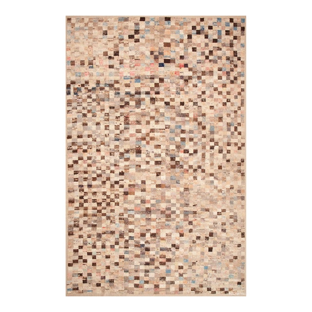 Nazmiyal Collection Modern Geometric Small Rug For Sale