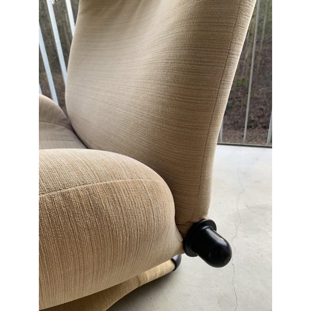 In very good condition. Everything works and there are no tears or anything like that in the cover. I have official proof...