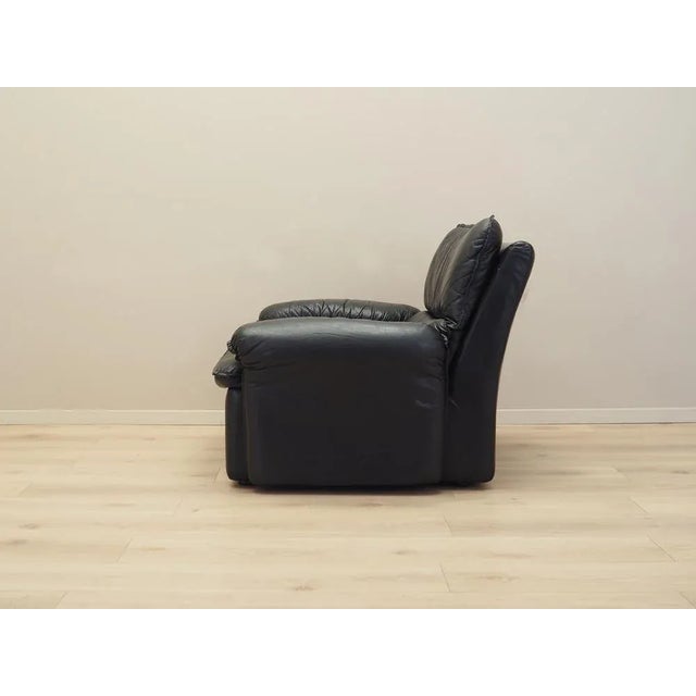 Italian Lounge Chair, Italy, 1970s For Sale - Image 4 of 18