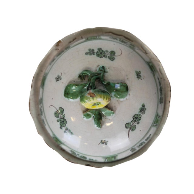 Covered Majolica Tureen with Fruit Finial, Cerreto / Naples, 1780 For Sale - Image 10 of 11
