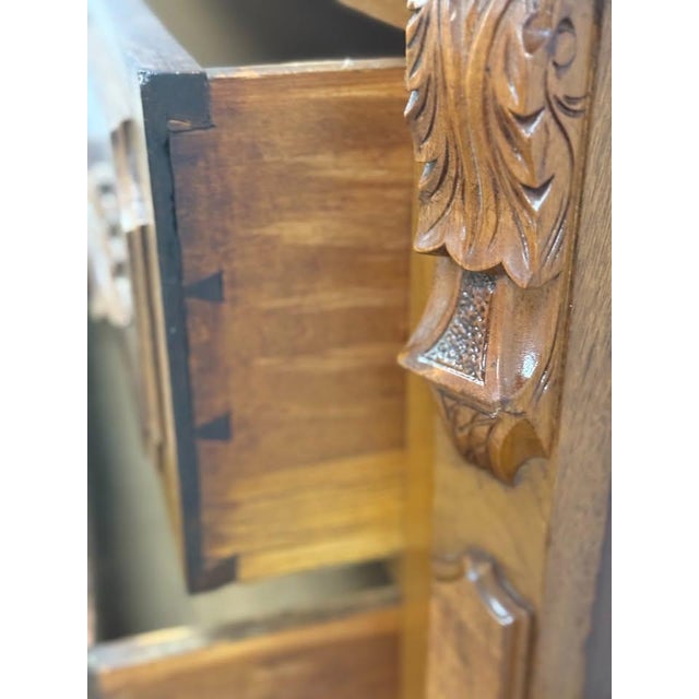 Wood 19th-Century American Victorian Walnut Dresser With Scrolled Tilting Mirror on Wheels For Sale - Image 7 of 11