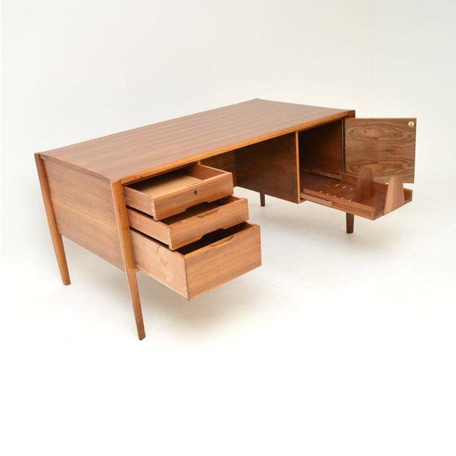 1960s Vintage Executive Desk in Walnut by Wilhelm Renz, 1960 For Sale - Image 5 of 14