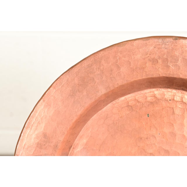 Early 20th Century Roycroft Style Arts & Crafts Hammered Copper Charger Plate or Tray For Sale - Image 5 of 11