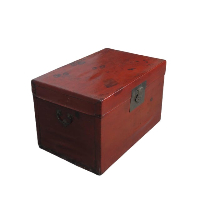 Red 31" Inch Long Antique Red Leather Accent Trunk Table For Sale - Image 4 of 12